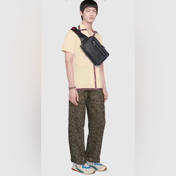 GG Black sling backpack - Picture 6 of 6